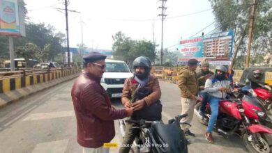 Rewa News: Drivers wearing seat belts and helmets honored in Rewa