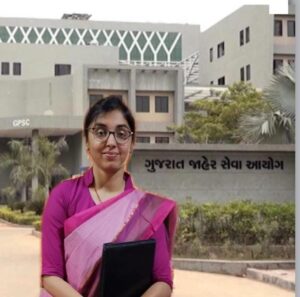 Deeptija Pandey's eighth rank in Gujarat Engineering Services