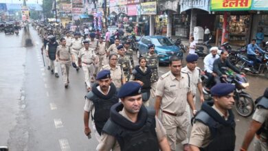 Rewa News : आगामी त्यौहारो को दृष्टिगत रखते हुये रीवा पुलिस द्वारा निकाला गया फ्लैग मार्च