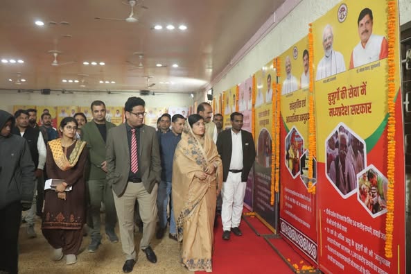 SIDHI NEWS: Sidhi MLA Mrs. Riti Pathak inaugurated the development exhibition